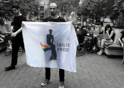 Tbilisi Pride afgelast na aanval van 1000’en hooligans op LGBTIQ+ activisten